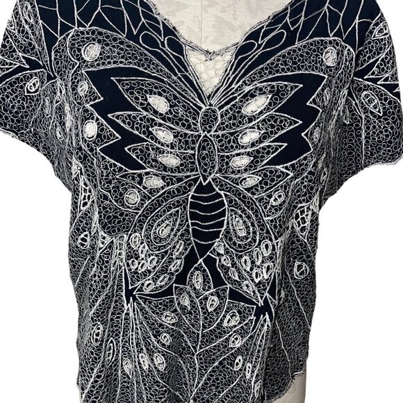 Vintage Womens Top Size Medium Black Embroidered Lace Butterfly V Neck - Picture 2 of 10
